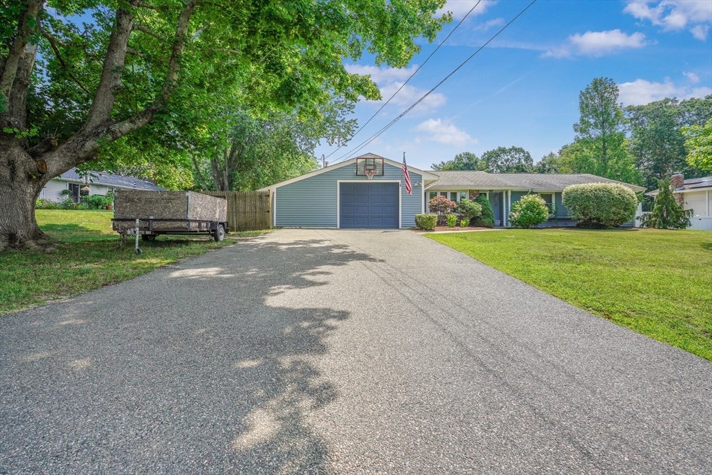 10 Topaz Ln