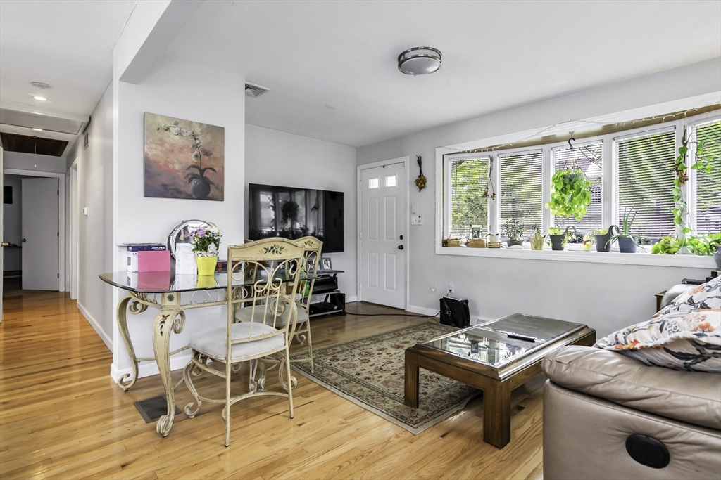 17 Barnard Rd