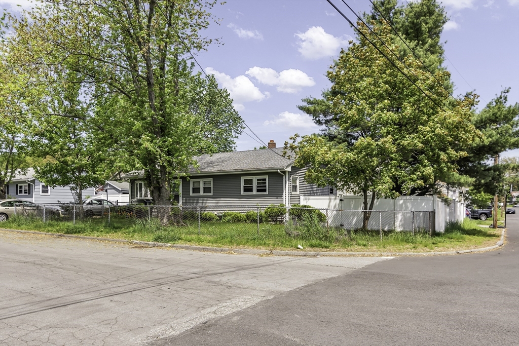 17 Barnard Rd