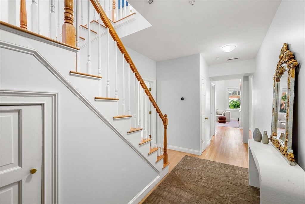 141 Washington St 3