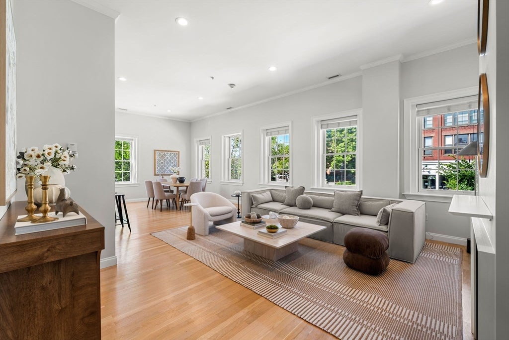 141 Washington St 3