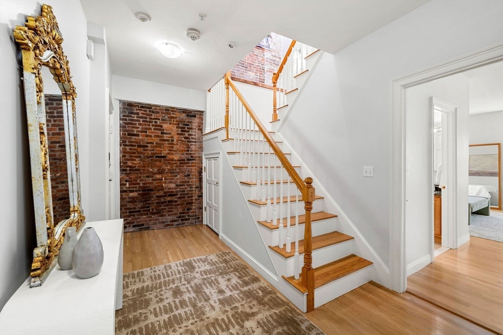 141 Washington St 3