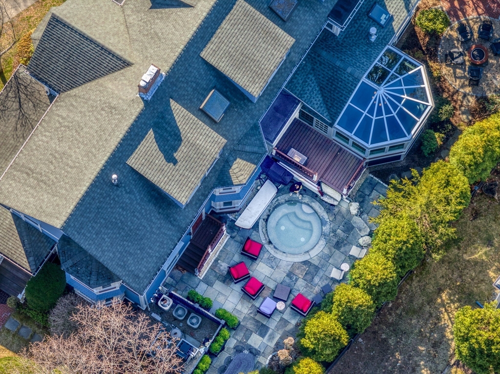 

                                                                             Newton                                

                                    , MA - $2,699,000