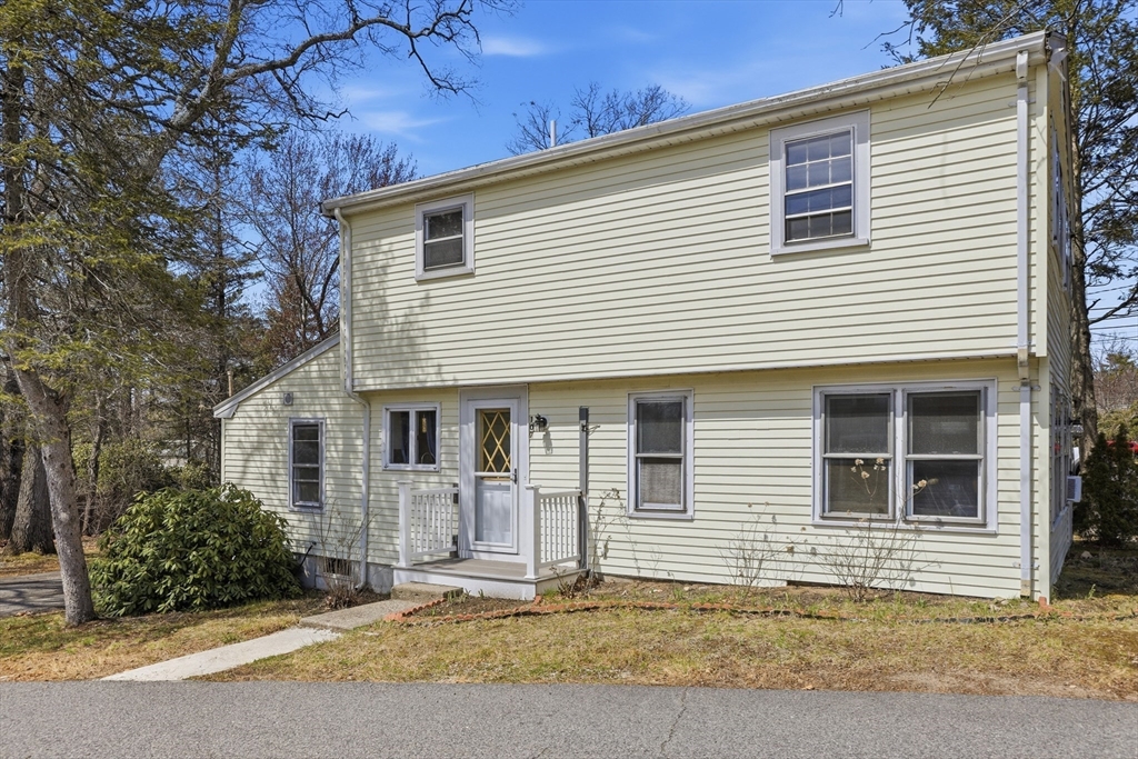 107 Pond St