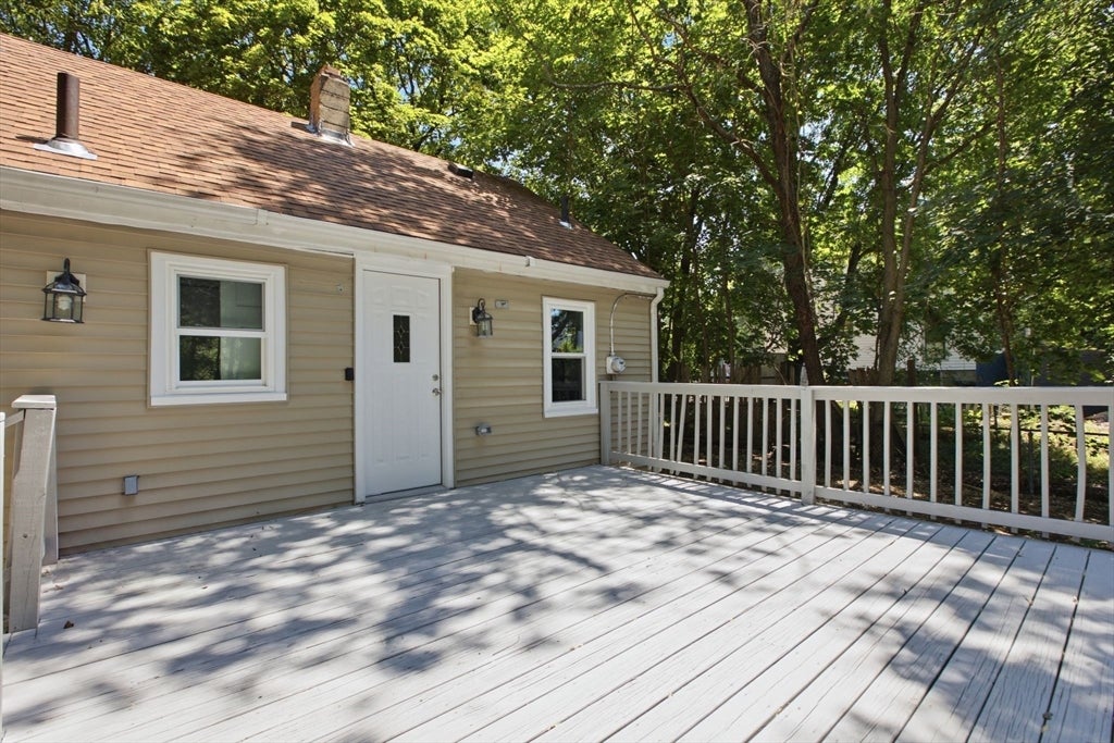 12 Elizabeth St, Stoughton, MA, 12 Elizabeth St, Stoughton, MA Photo #3
