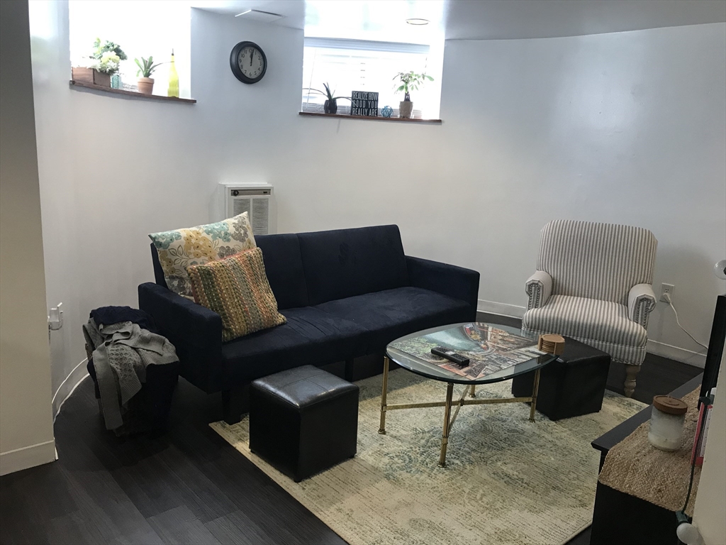 Photo of 111 Gainsborough St, Boston, MA