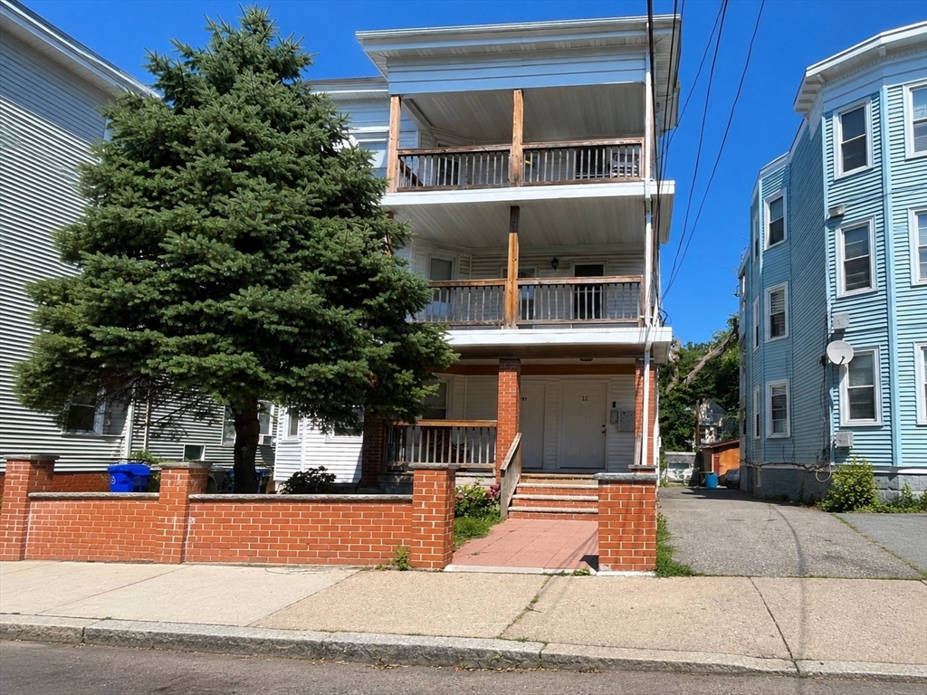 Click for 12 Crowell St #2, Boston, MA slideshow Click for 12 Crowell St #2, Boston, MA slideshow
