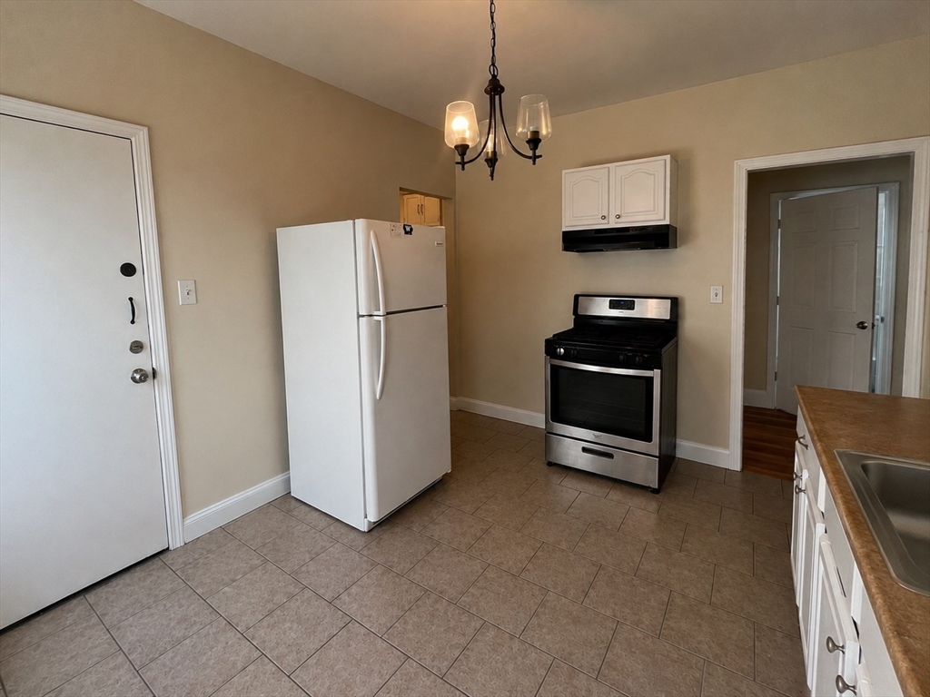 12 Crowell St #2, Boston, MA Photo #7