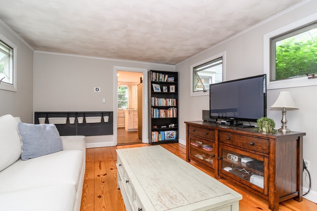 62 Washington Ave, Natick, MA Photo #11