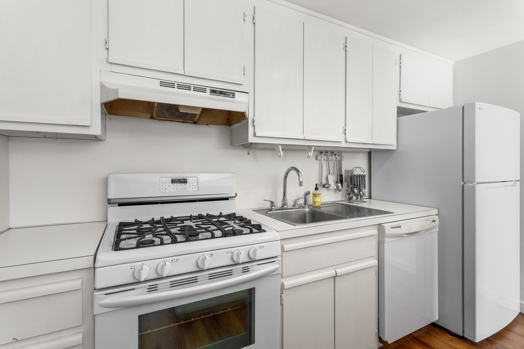 21 Mill Road, Falmouth, MA Photo #11