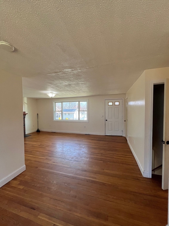 9 Trinity Dr