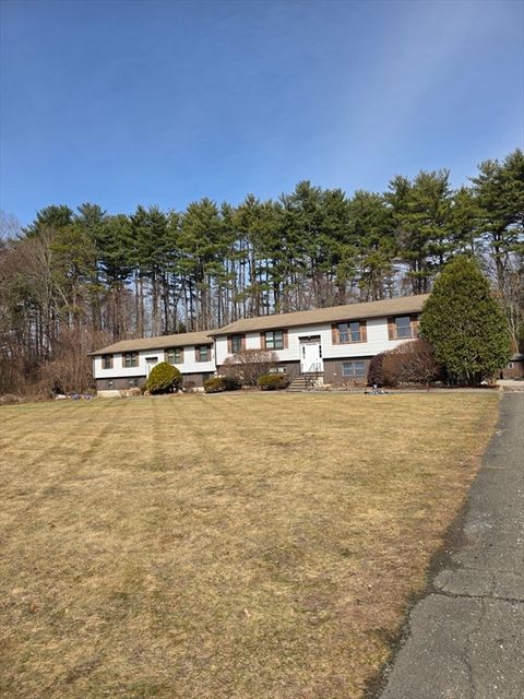 204 Bourne St 204 Palmer MA 01080