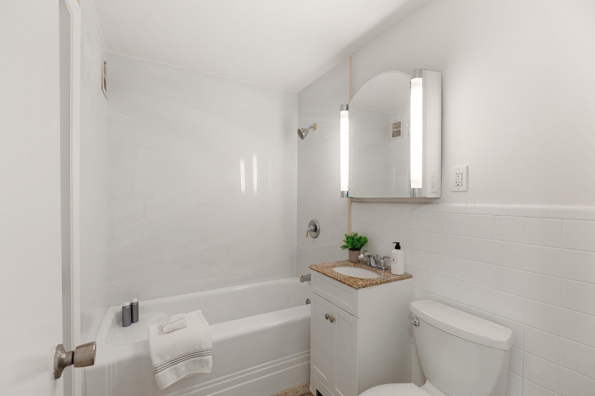 128 Pleasant St #303, Arlington, MA, 128 Pleasant St #303, Arlington, MA Photo #19