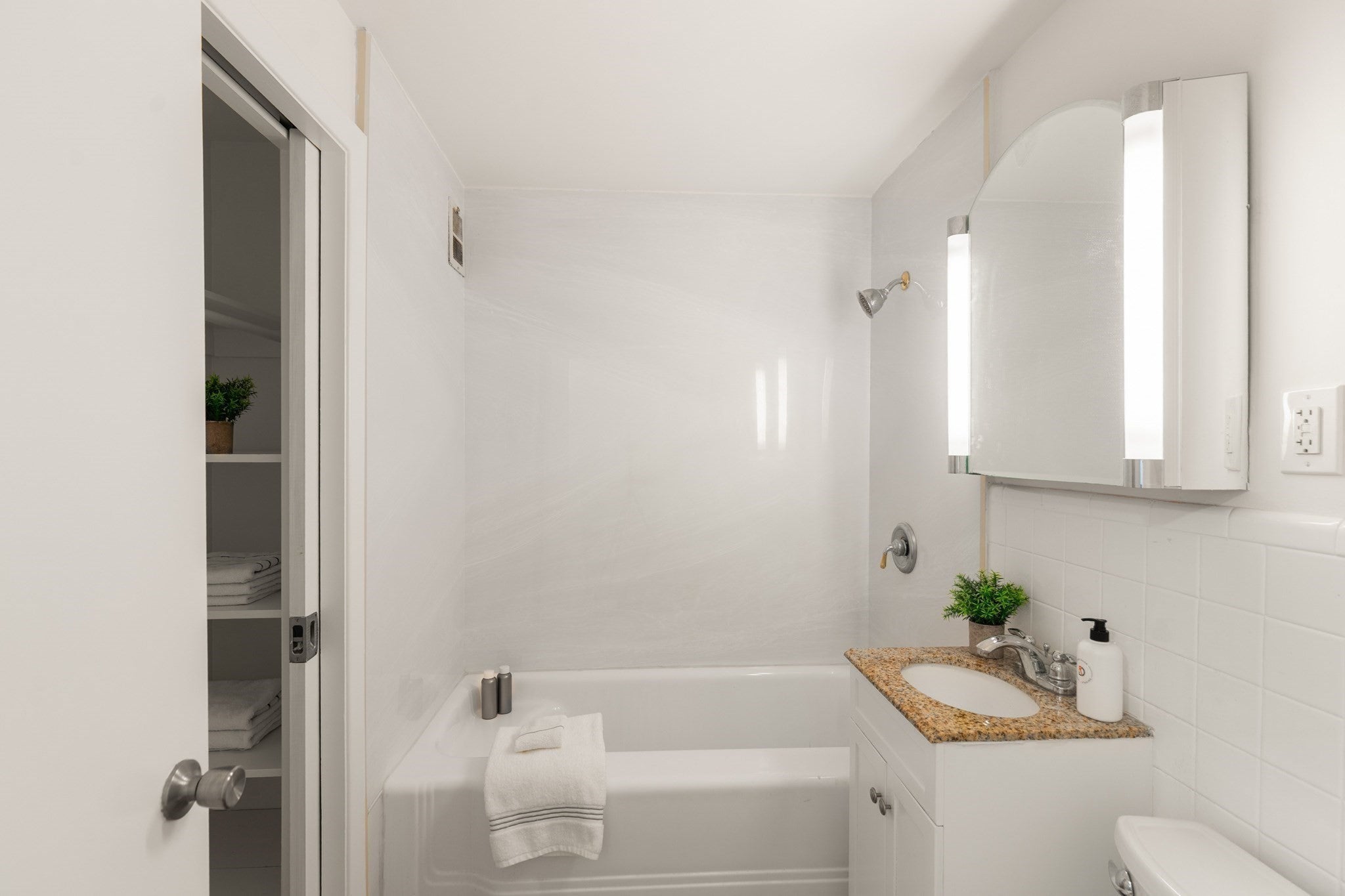 128 Pleasant St #303, Arlington, MA, 128 Pleasant St #303, Arlington, MA Photo #20