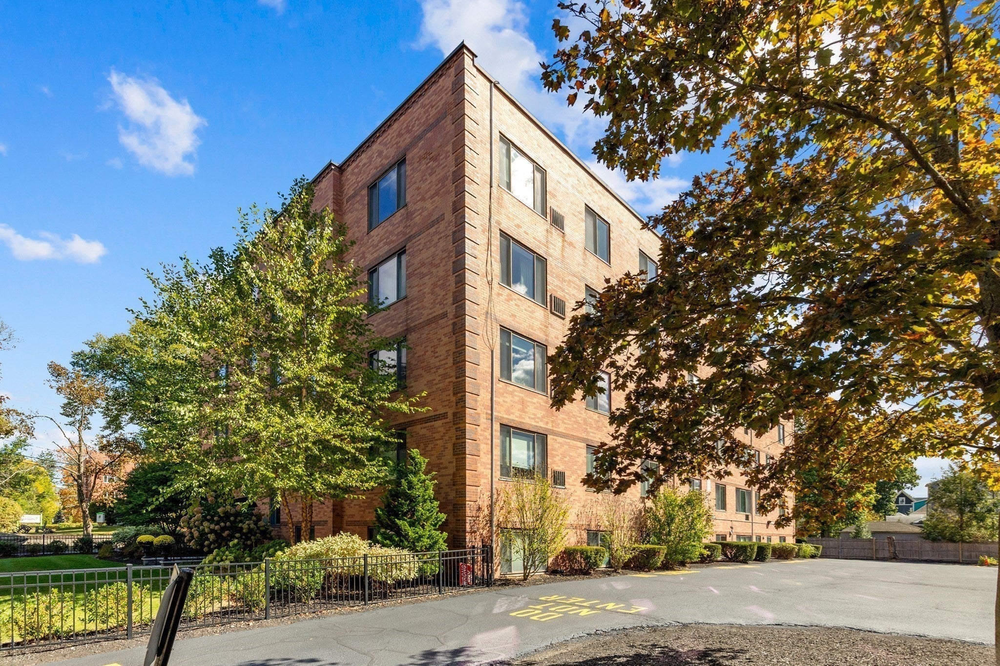 128 Pleasant St #303, Arlington, MA, 128 Pleasant St #303, Arlington, MA Photo #25