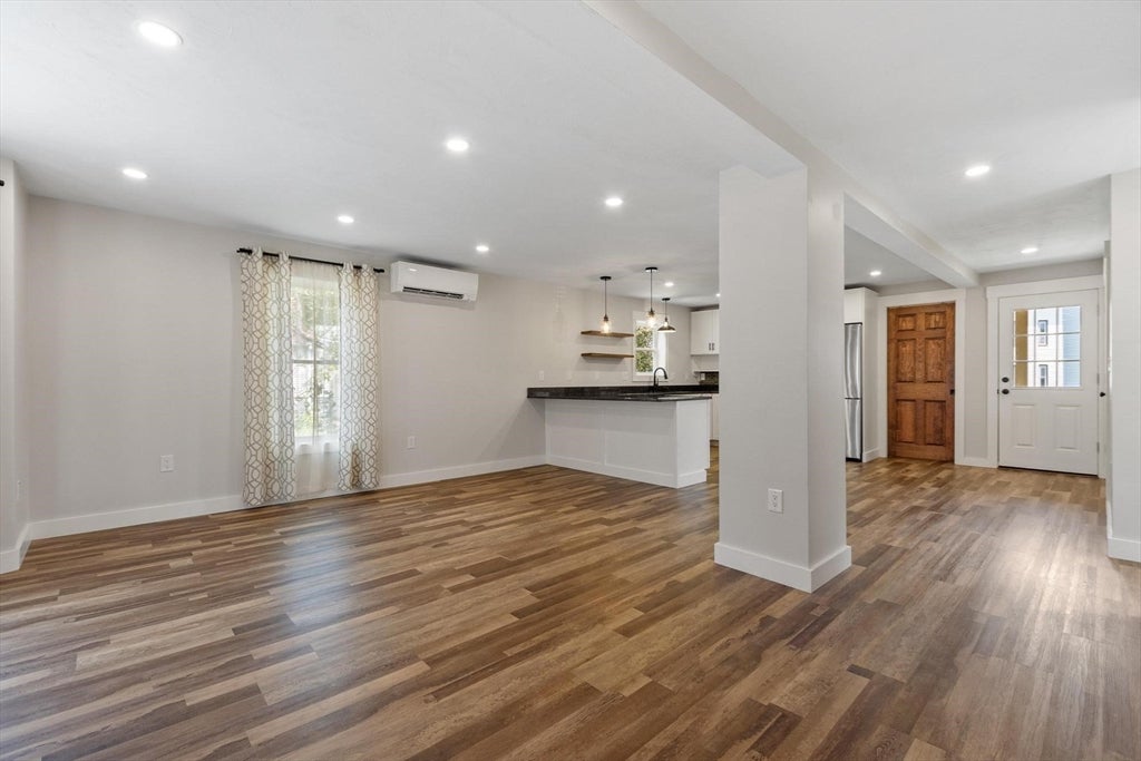 460 Pleasant St, Gardner, MA, 460 Pleasant St, Gardner, MA Photo #14