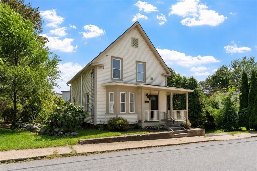 460 Pleasant St, Gardner, MA, 460 Pleasant St, Gardner, MA Photo #2