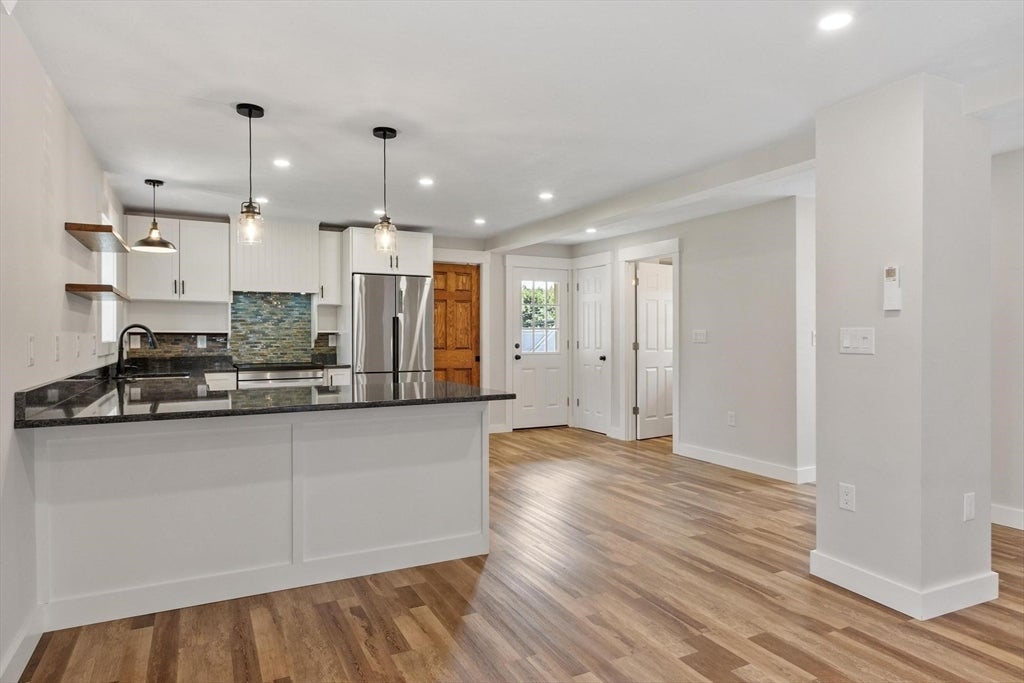 460 Pleasant St, Gardner, MA, 460 Pleasant St, Gardner, MA Photo #6