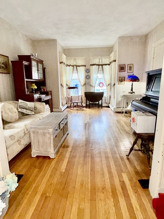 30 Harrington St 1
