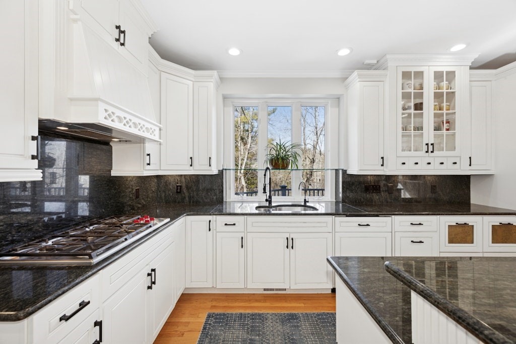 22 Wyman Dr