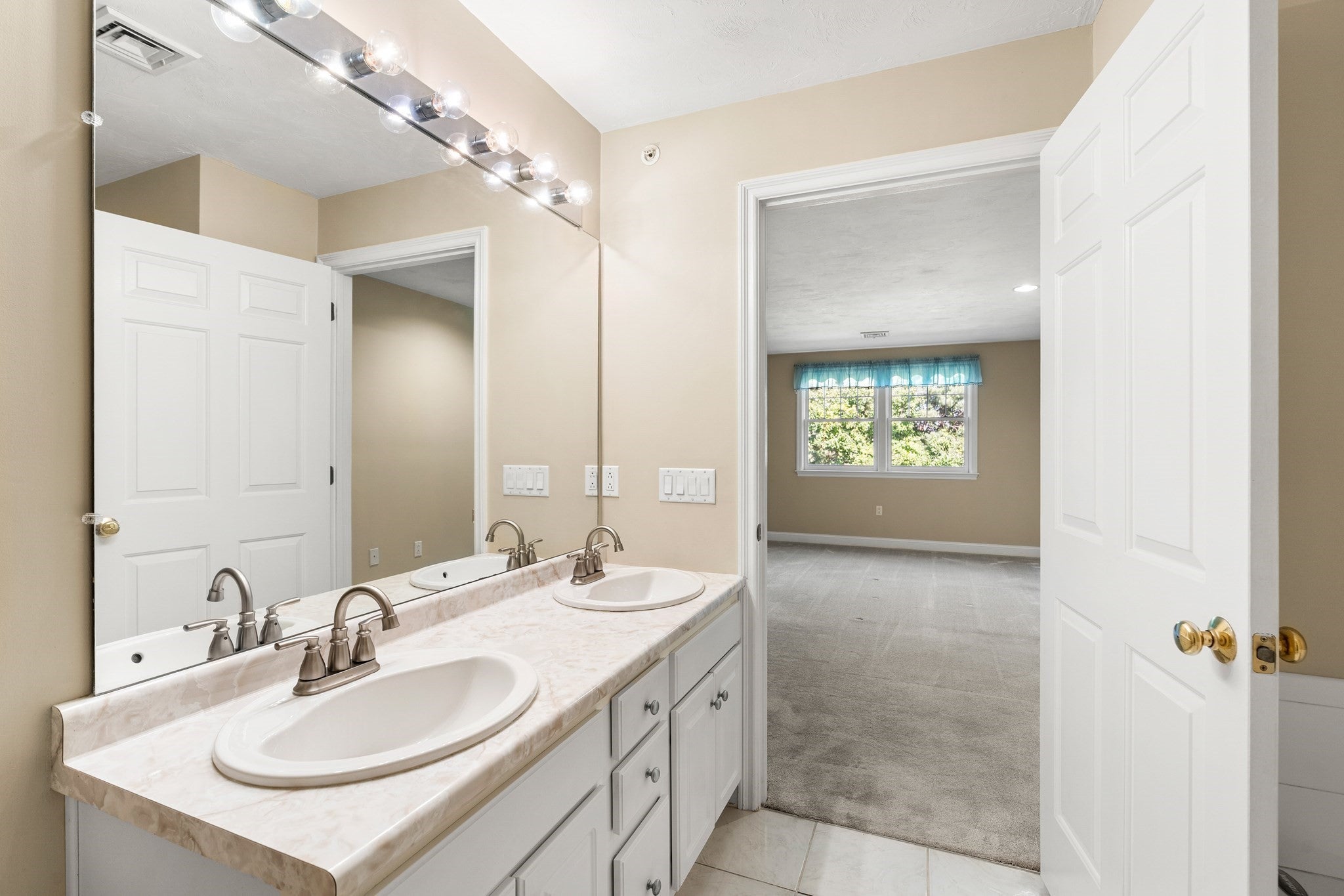 6 Technology Dr #235, Chelmsford, MA, 6 Technology Dr #235, Chelmsford, MA Photo #19