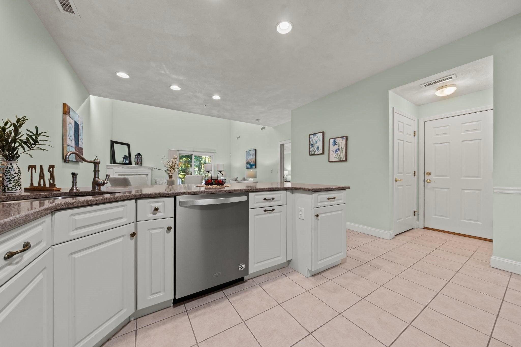 25 Stonebury Way #25, Tewksbury, MA, 25 Stonebury Way #25, Tewksbury, MA Photo #9