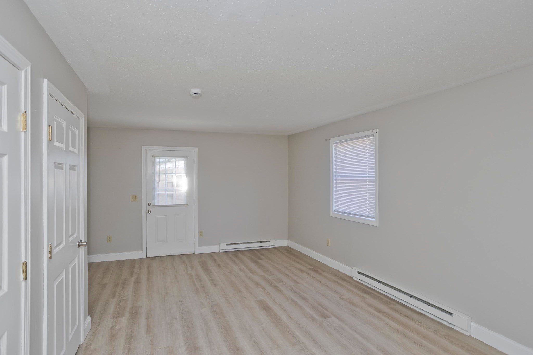 73-75 Walnut St, Holyoke, MA Photo #11