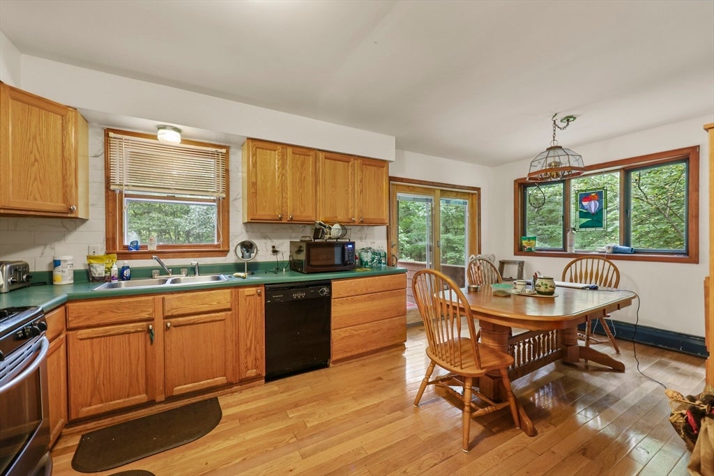 225 Brown St, Pittsfield, MA, 225 Brown St, Pittsfield, MA Photo #14