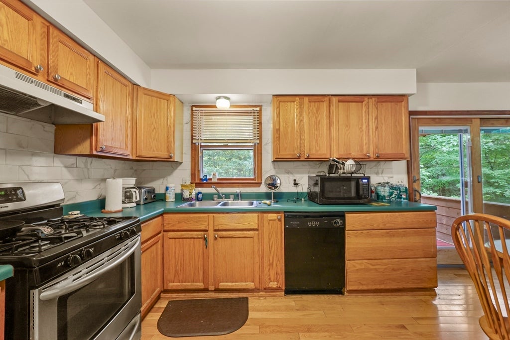 225 Brown St, Pittsfield, MA, 225 Brown St, Pittsfield, MA Photo #15