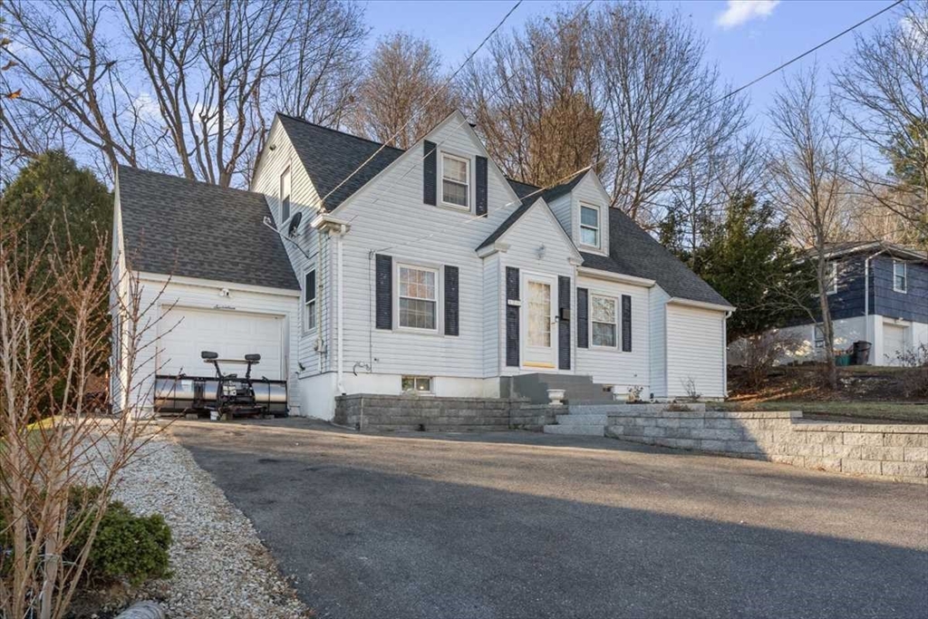 17 Sunny Hill Drive