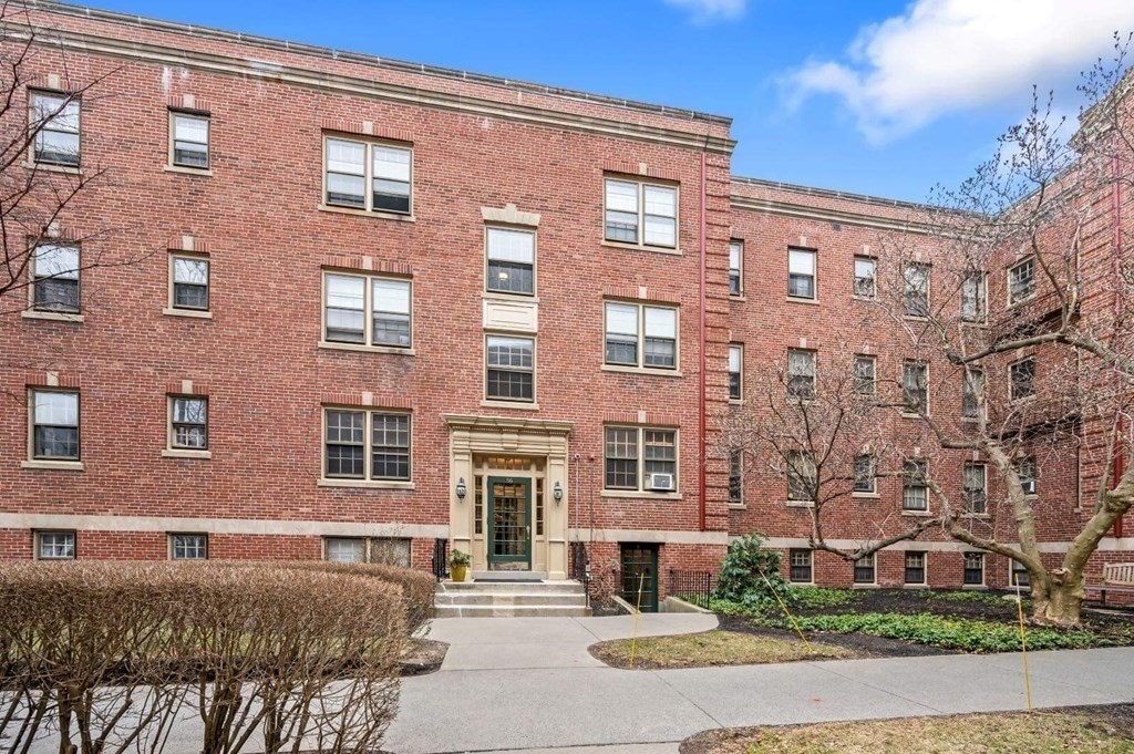 56 Elm St 1