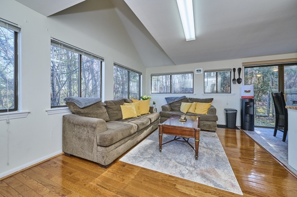 26 Meeting House Path 26