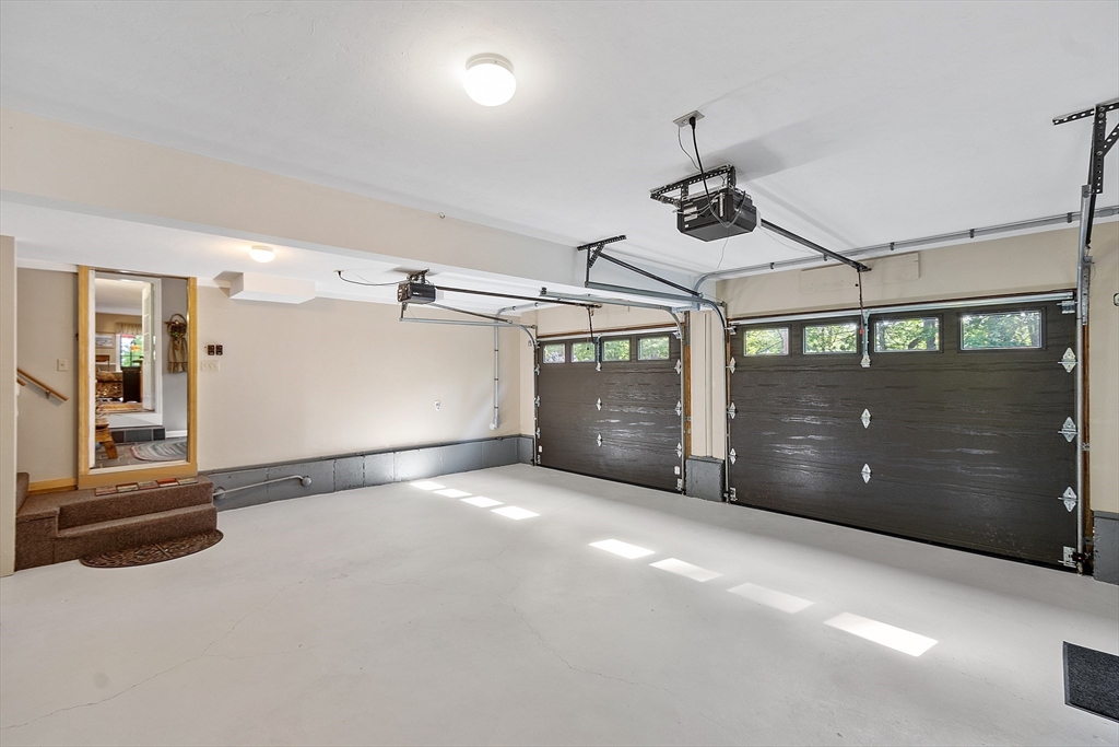 3 Brook Rd