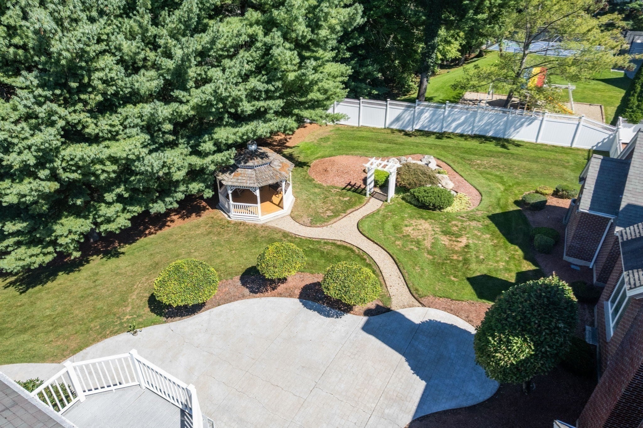 5 Elizabeth Way, Lynnfield, MA Photo #40