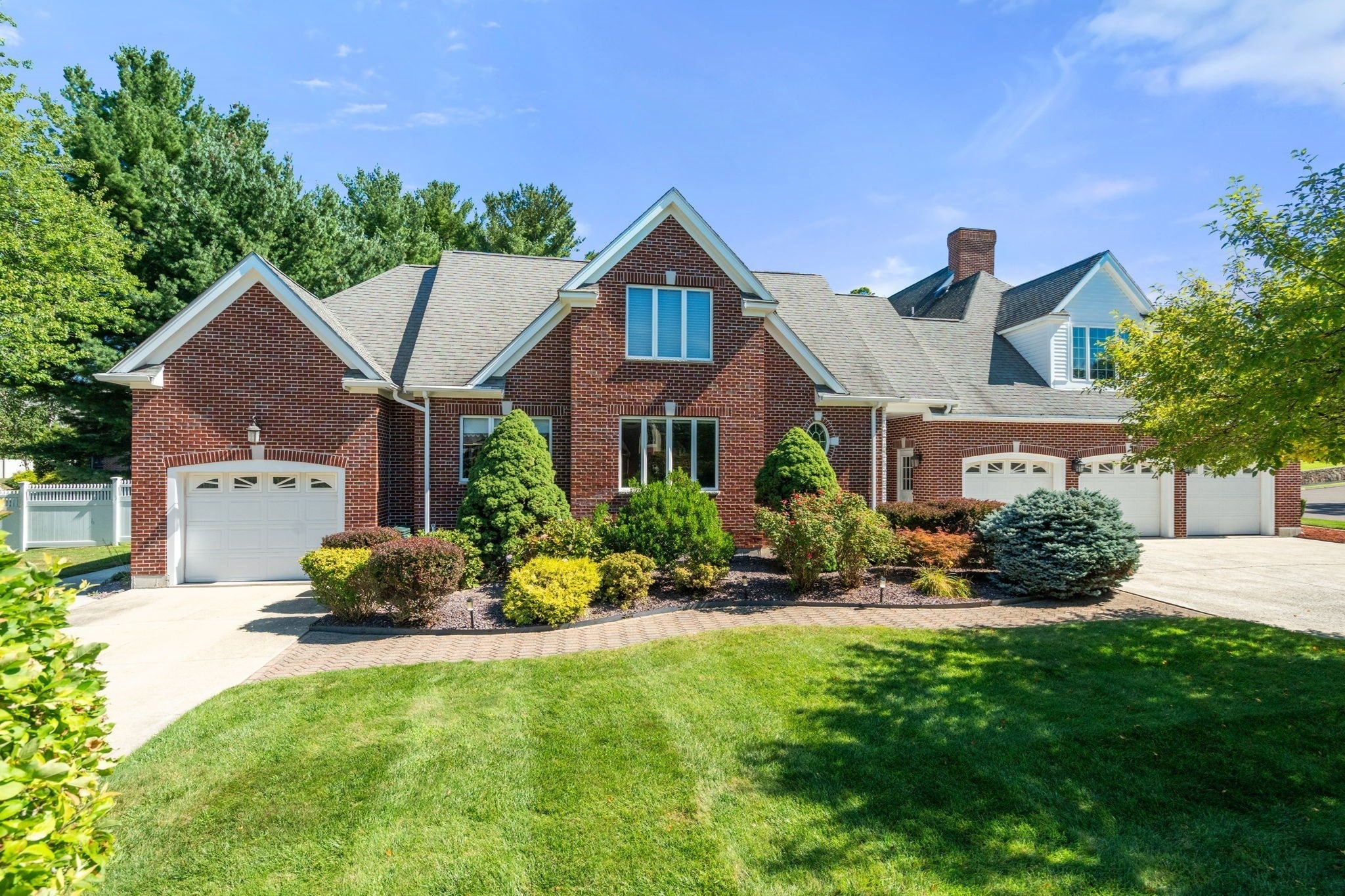 5 Elizabeth Way, Lynnfield, MA Photo #2