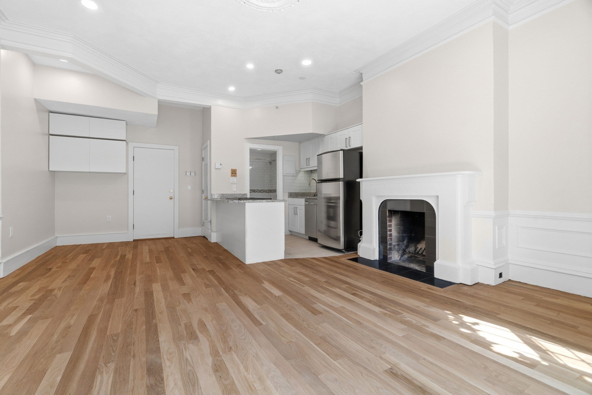 389 Beacon Street #4A, Boston, MA Photo #4