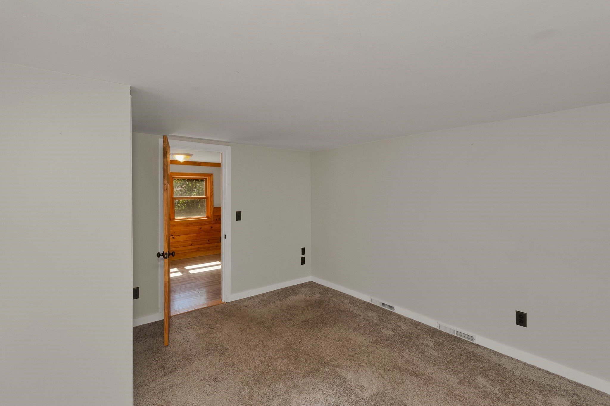 3 Field St, Southwick, MA, 3 Field St, Southwick, MA Photo #9