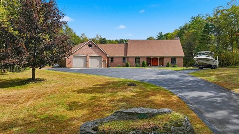 155 Woodland Way Russell MA 01071