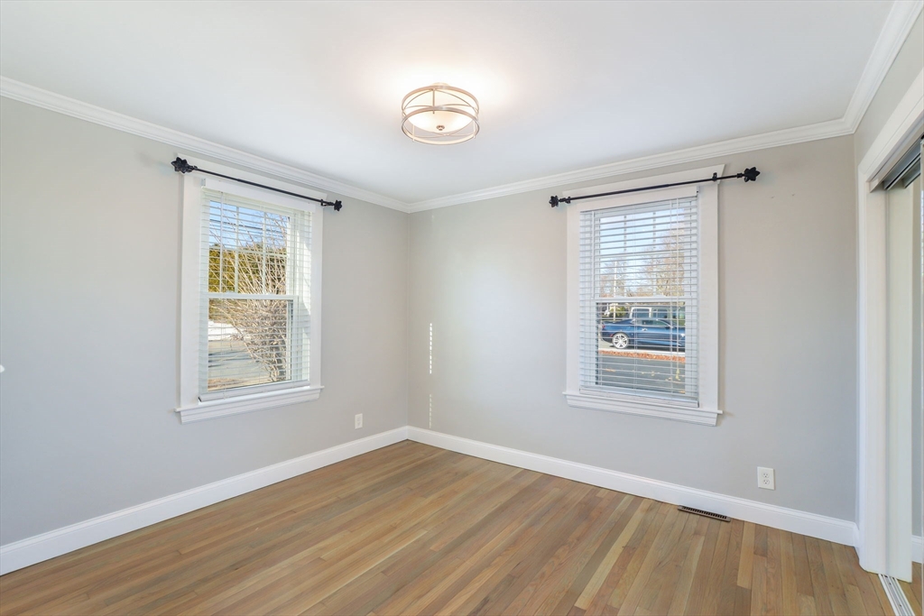 325 Park Ave, New Bedford, MA Photo #6