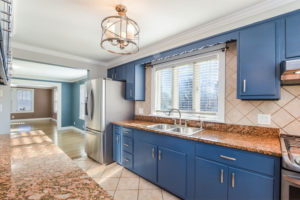 325 Park Ave, New Bedford, MA Photo #5