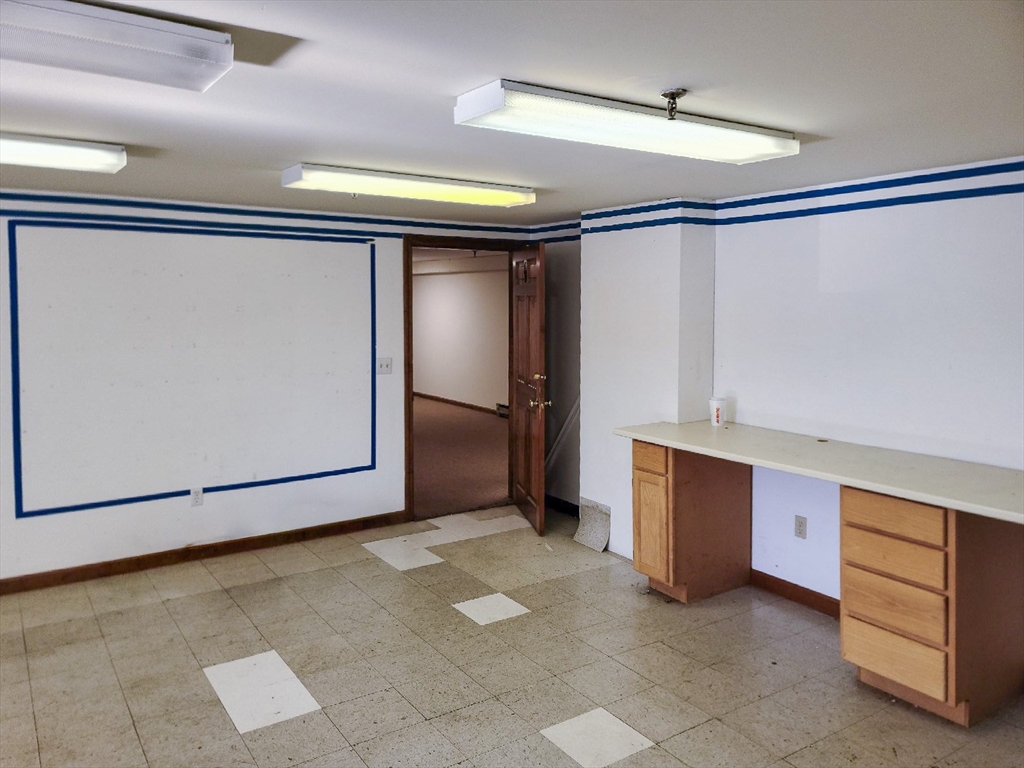 40 Industry Rd 5 & 18