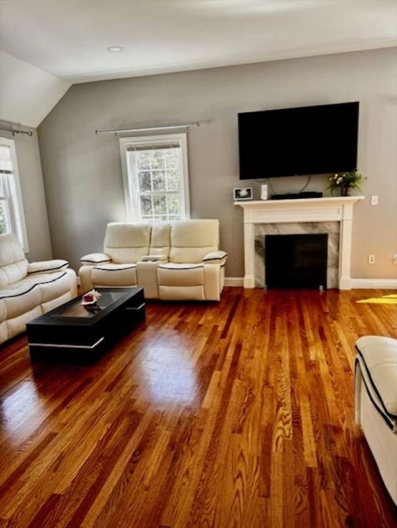 399 North St