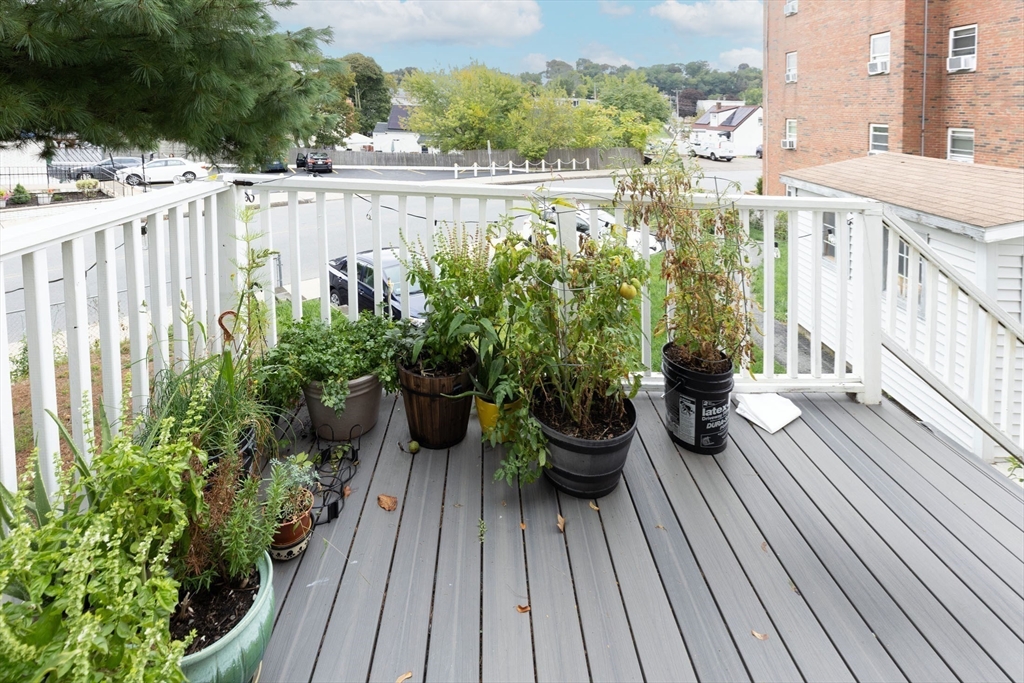 476 Prospect Ave