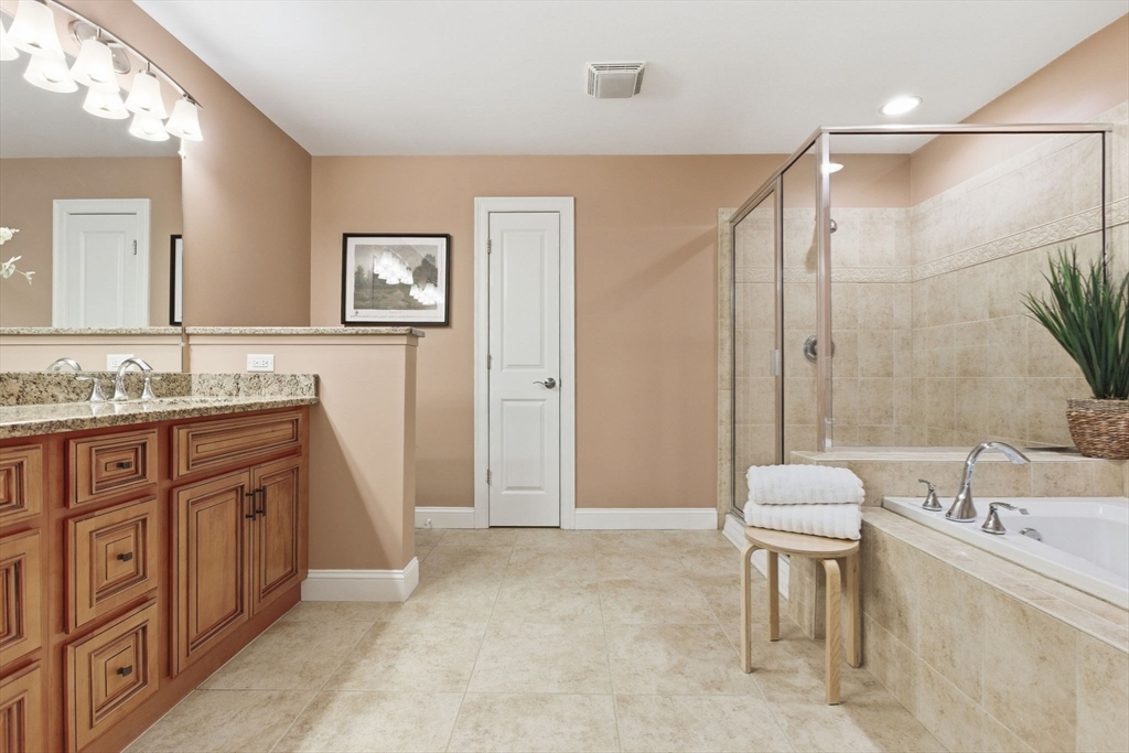 2302 Juniper Circle #2302, North Andover, MA Photo #22