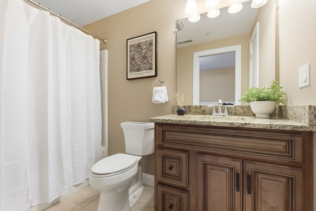 2302 Juniper Circle #2302, North Andover, MA Photo #31