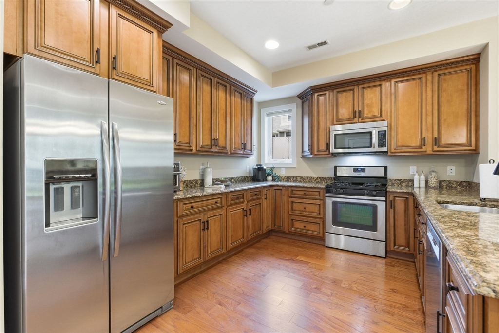 2302 Juniper Circle #2302, North Andover, MA Photo #4