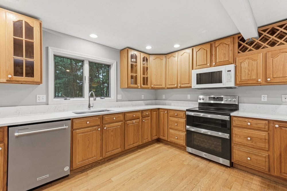 10 Buckhill Rd