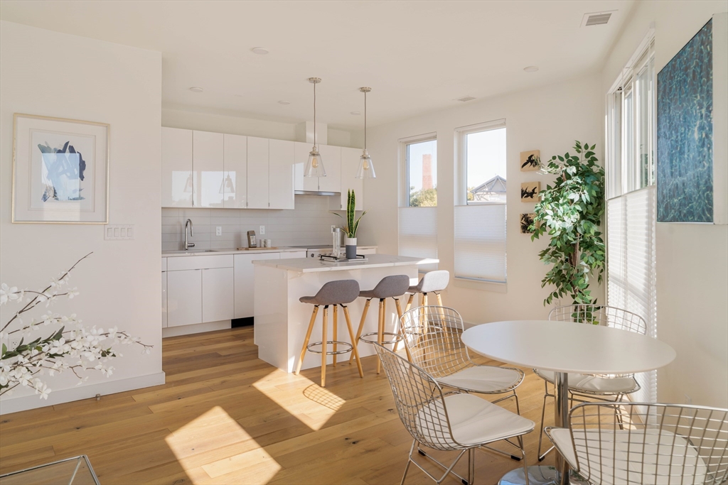 97-99 Elmwood Street 310