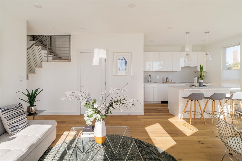 97-99 Elmwood Street 310