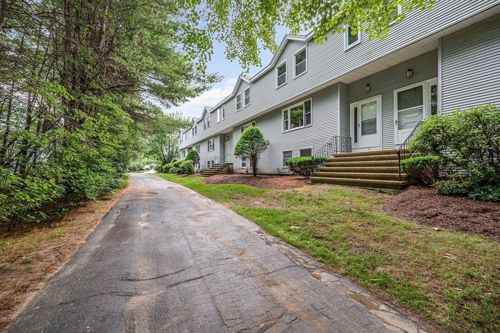 7 Villa Roma Dr, 7